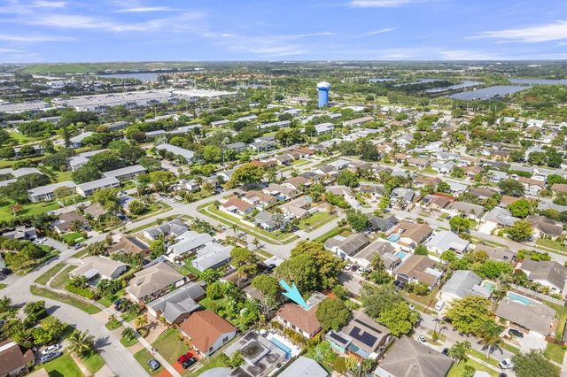 358 SW 32nd Terrace, Deerfield Beach, FL 33442