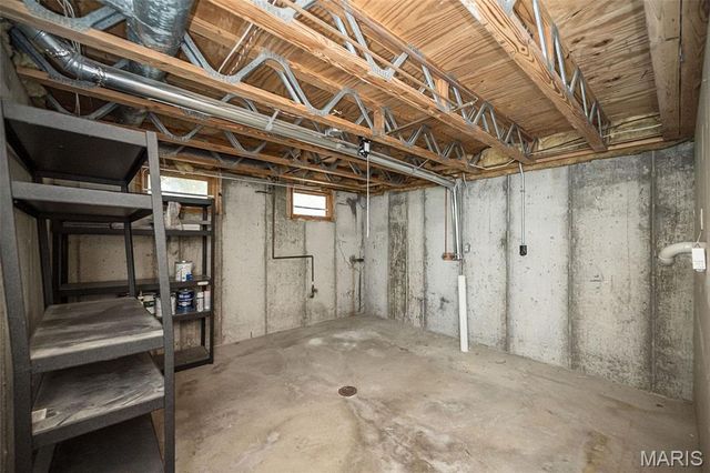 2635 Saint Vincent Avenue, St Louis, MO 63104