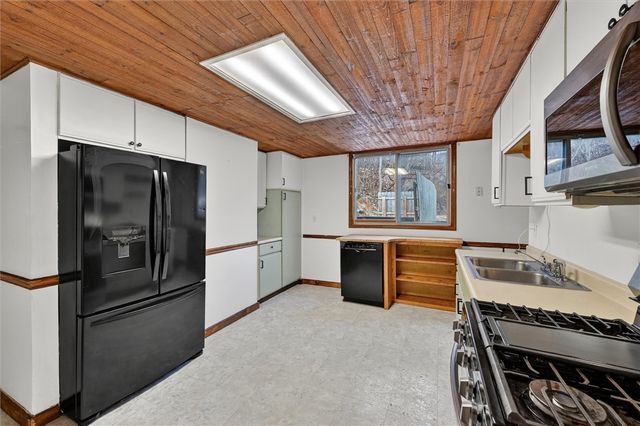 301 Milroy St, Observatory Hill, PA 15214