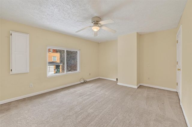 301 Milroy St, Observatory Hill, PA 15214