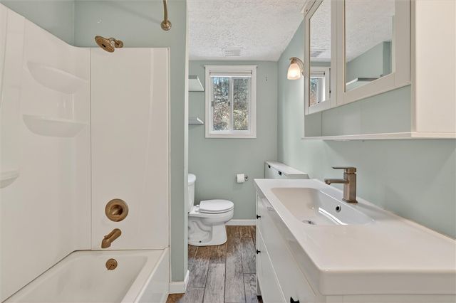 301 Milroy St, Observatory Hill, PA 15214