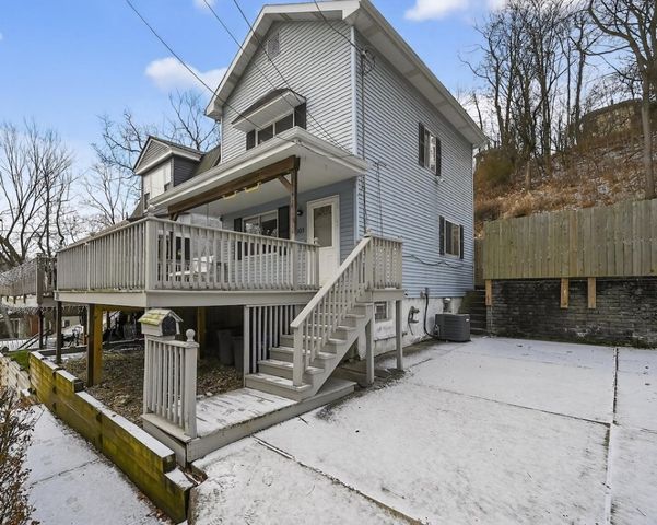 301 Milroy St, Observatory Hill, PA 15214