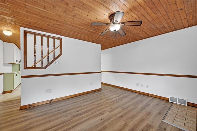 301 Milroy St, Observatory Hill, PA 15214