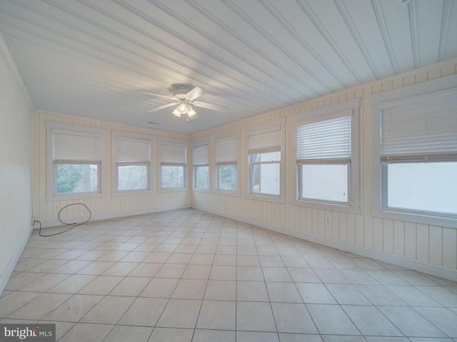 9105 OLD CULPEPER RD, Warrenton, VA 20186