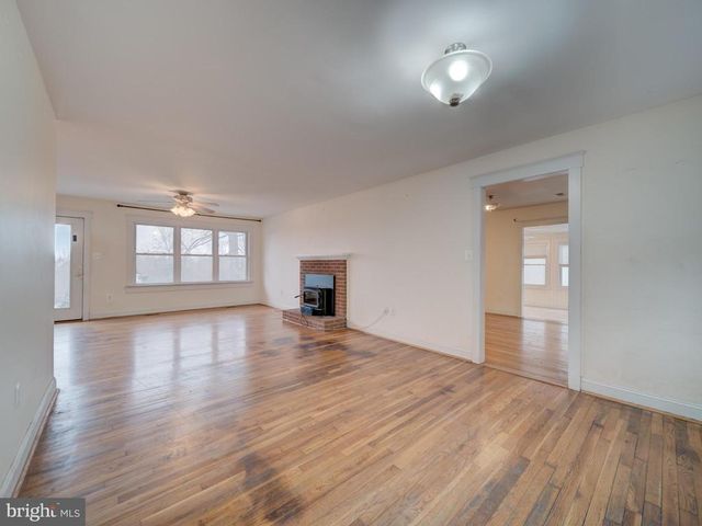 9105 OLD CULPEPER RD, Warrenton, VA 20186