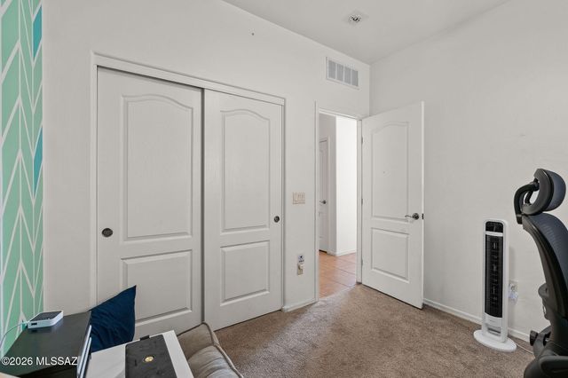 8120 N Wayward Star Drive, Tucson, AZ 85743