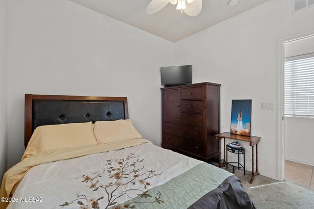 8120 N Wayward Star Drive, Tucson, AZ 85743