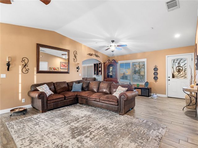 12326 Silver Rock, Pinon Hills, CA 92372
