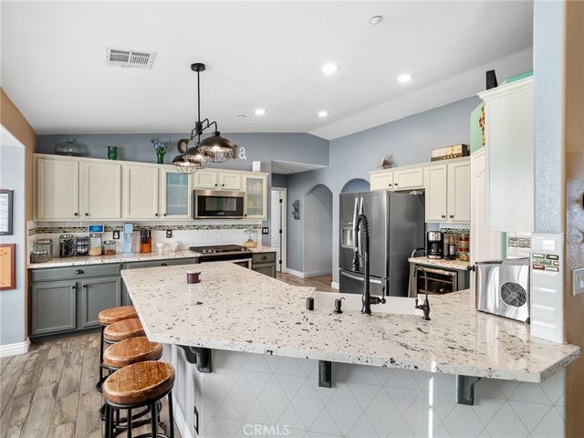 12326 Silver Rock, Pinon Hills, CA 92372