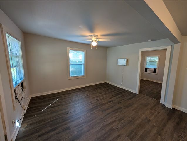 4228 Copeland Street A, Dallas, TX 75210