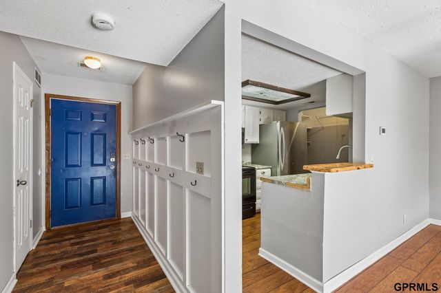 9023 Gary Circle, Omaha, NE 68138