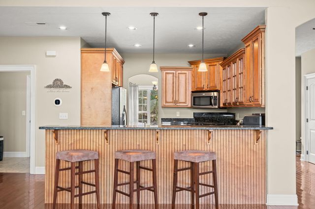 512 Silverwood Place, Branson West, MO 65737