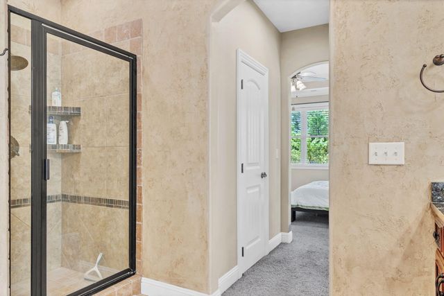 512 Silverwood Place, Branson West, MO 65737