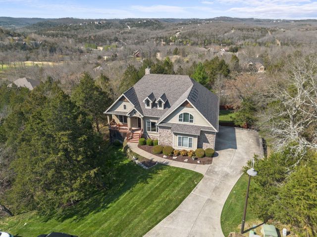 512 Silverwood Place, Branson West, MO 65737