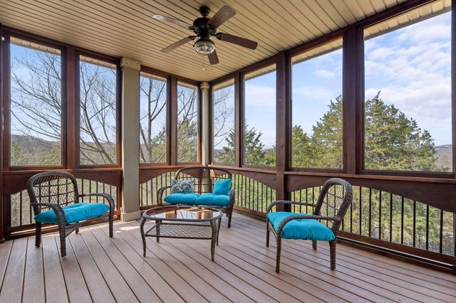 512 Silverwood Place, Branson West, MO 65737