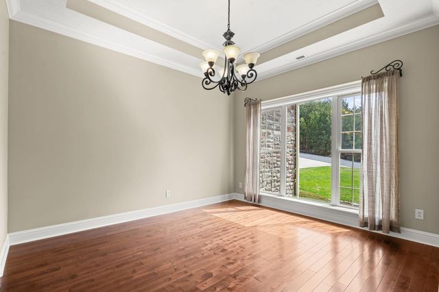 512 Silverwood Place, Branson West, MO 65737
