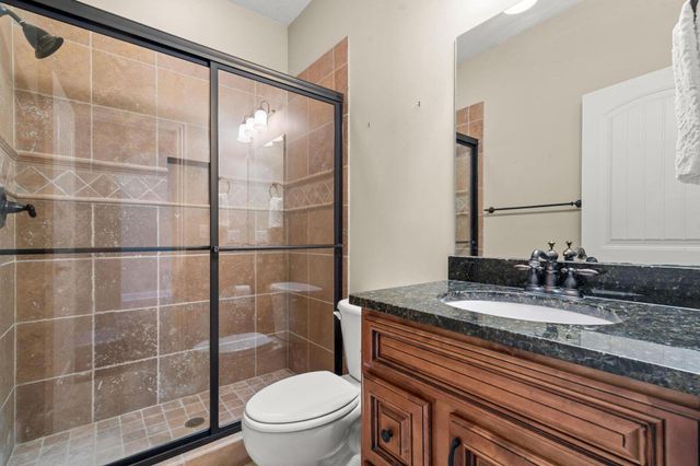 512 Silverwood Place, Branson West, MO 65737