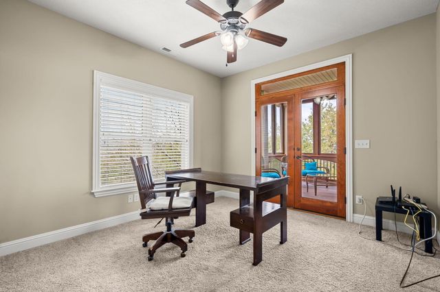 512 Silverwood Place, Branson West, MO 65737
