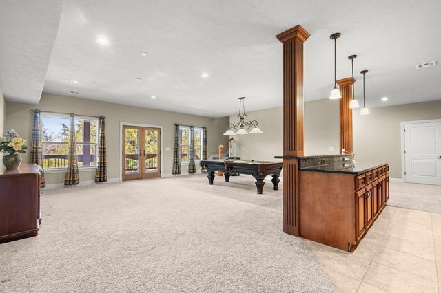 512 Silverwood Place, Branson West, MO 65737