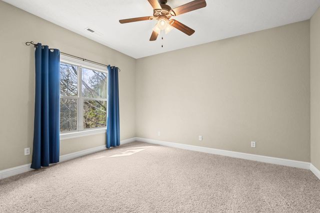 512 Silverwood Place, Branson West, MO 65737