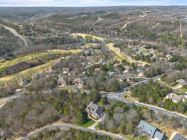 512 Silverwood Place, Branson West, MO 65737