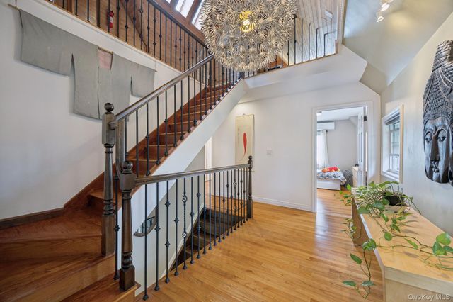 3011 Murray Street, Flushing, NY 11354