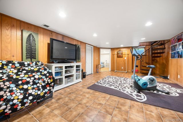 3011 Murray Street, Flushing, NY 11354