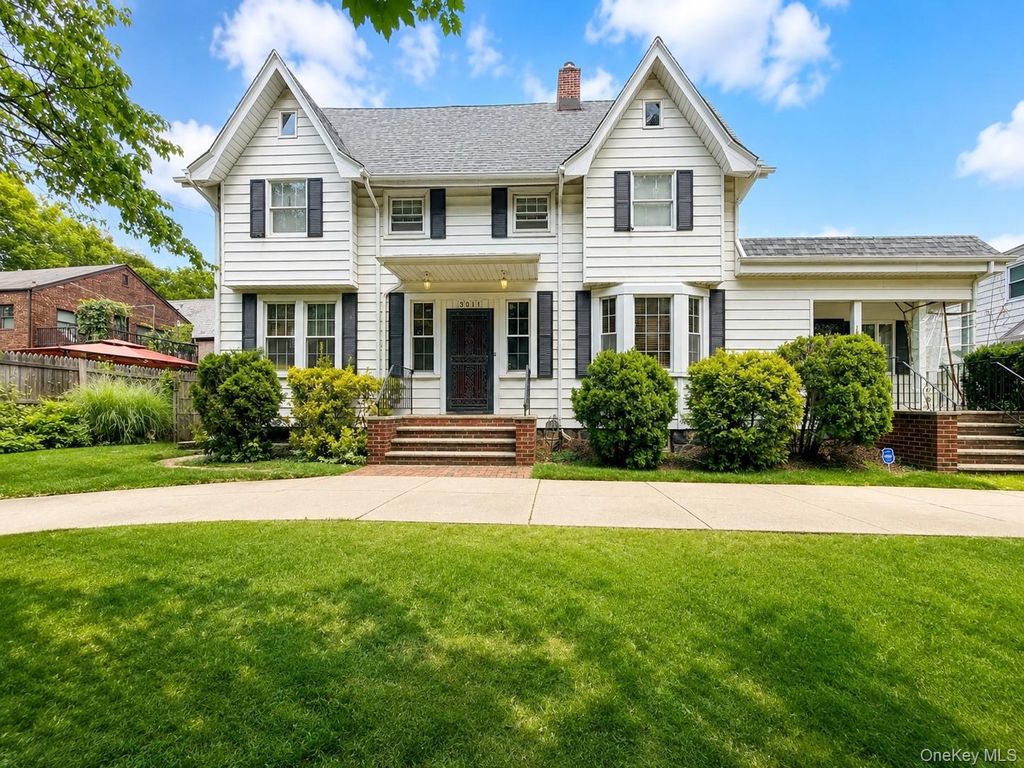 3011 Murray Street, Flushing, NY 11354