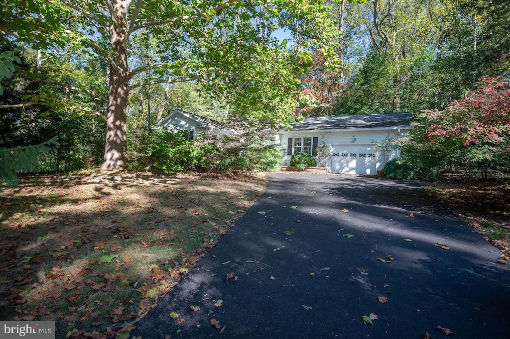 6 GILMORE LN, Elkton, MD 21921