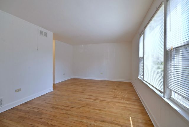 308 S Artesian Avenue, Chicago, IL 60612