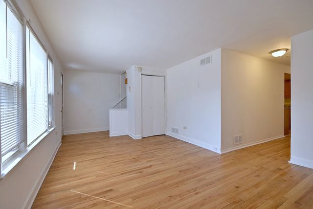 308 S Artesian Avenue, Chicago, IL 60612