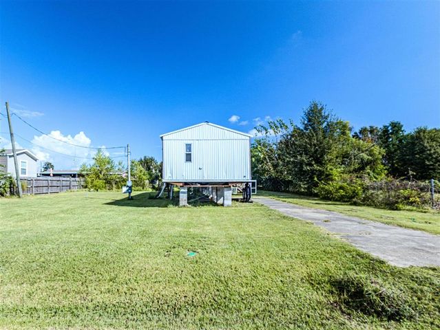 2352 Salmon Street, Lake Charles, LA 70605