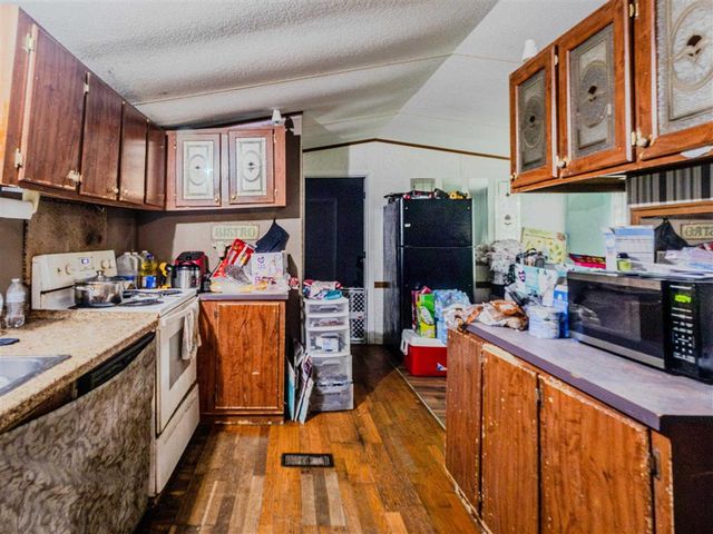 2352 Salmon Street, Lake Charles, LA 70605