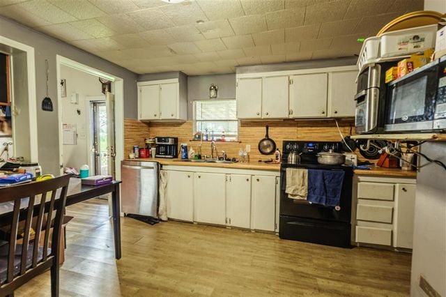 2352 Salmon Street, Lake Charles, LA 70605