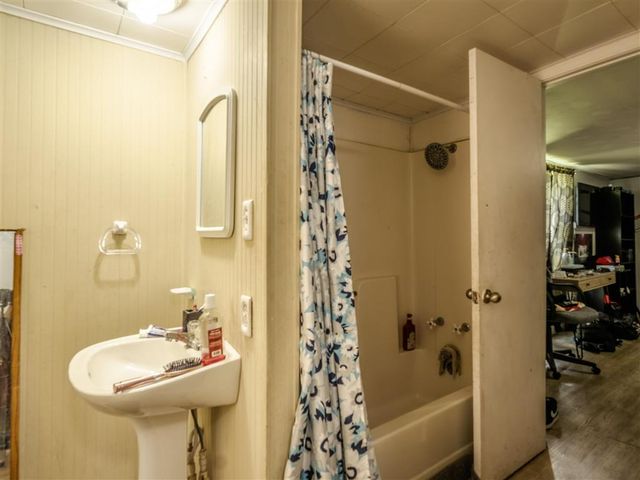 2352 Salmon Street, Lake Charles, LA 70605