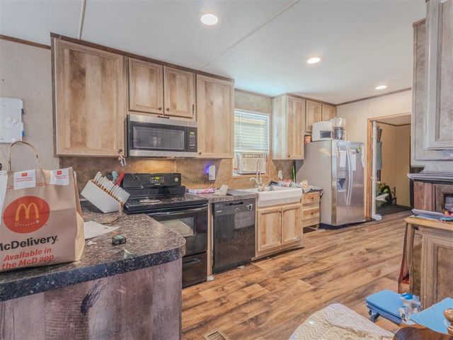 2352 Salmon Street, Lake Charles, LA 70605