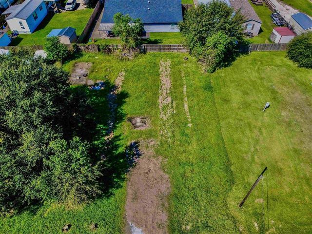 2352 Salmon Street, Lake Charles, LA 70605