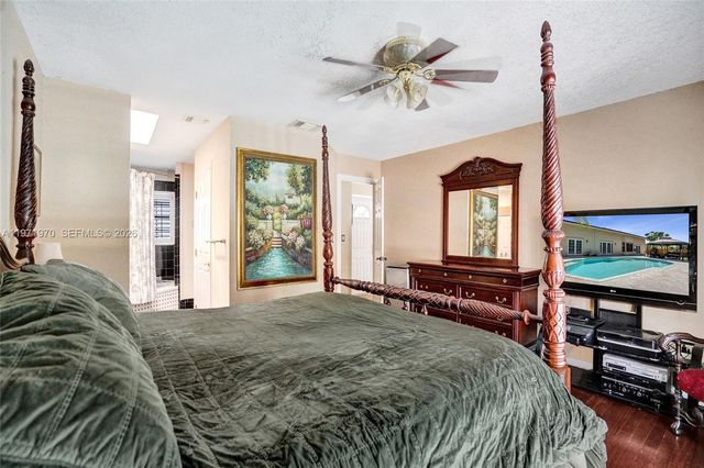 14681 Poplar Hill Ct, Davie, FL 33325