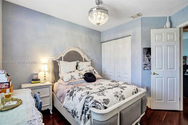 14681 Poplar Hill Ct, Davie, FL 33325