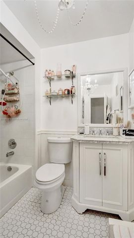 14681 Poplar Hill Ct, Davie, FL 33325