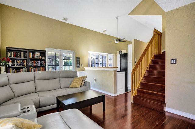 14681 Poplar Hill Ct, Davie, FL 33325