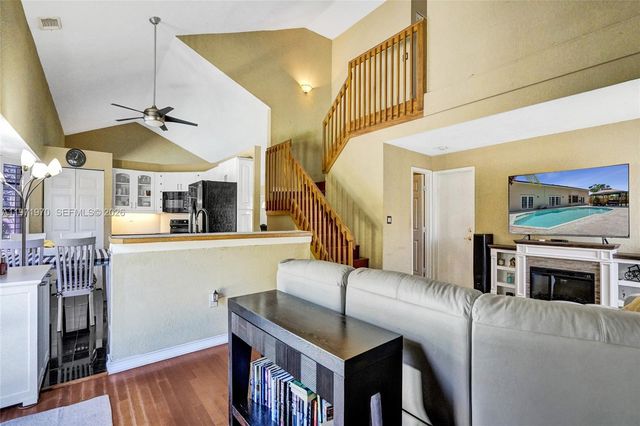 14681 Poplar Hill Ct, Davie, FL 33325