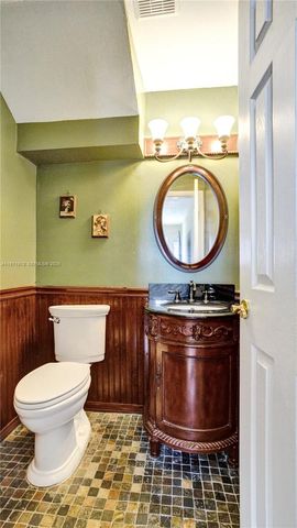 14681 Poplar Hill Ct, Davie, FL 33325