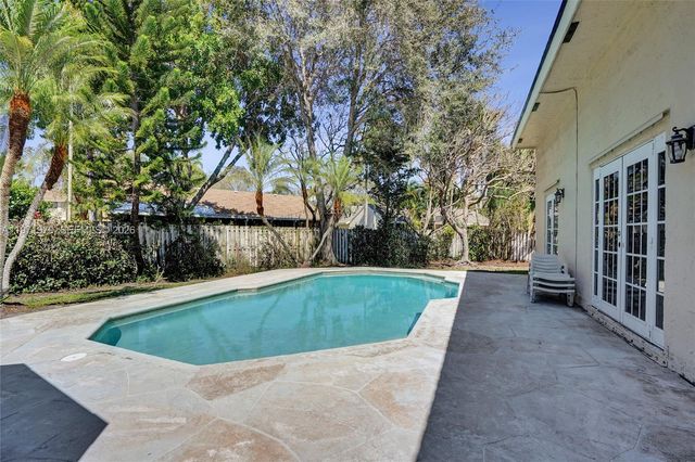 14681 Poplar Hill Ct, Davie, FL 33325