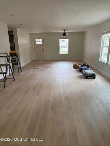 8105 Exchange Street, Gautier, MS 39553