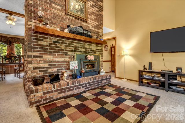 218 Brown Road, Hendersonville, NC 28791