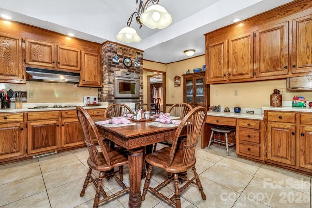 218 Brown Road, Hendersonville, NC 28791