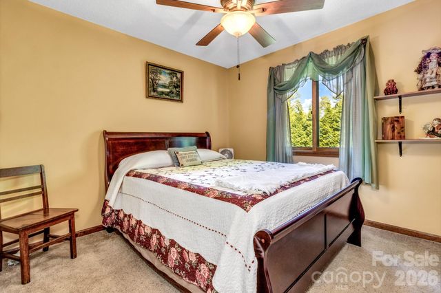 218 Brown Road, Hendersonville, NC 28791