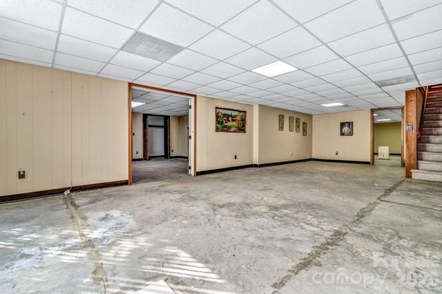218 Brown Road, Hendersonville, NC 28791
