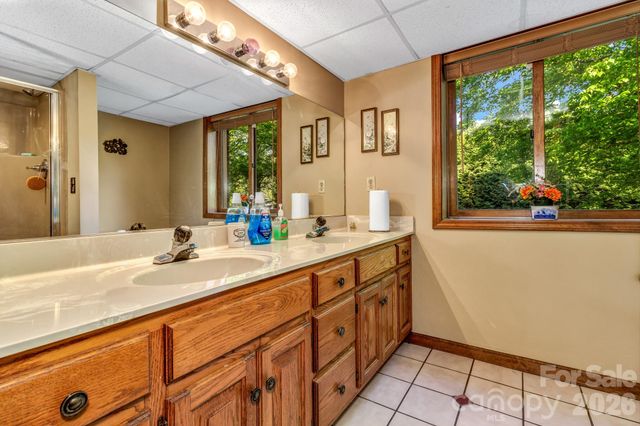 218 Brown Road, Hendersonville, NC 28791